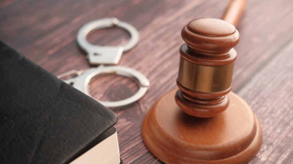 Central Minnesota man charged in fatal 1995 shooting of woman in Iowa — WCCO / CBS Minnesota, White Bear Lake Health news
