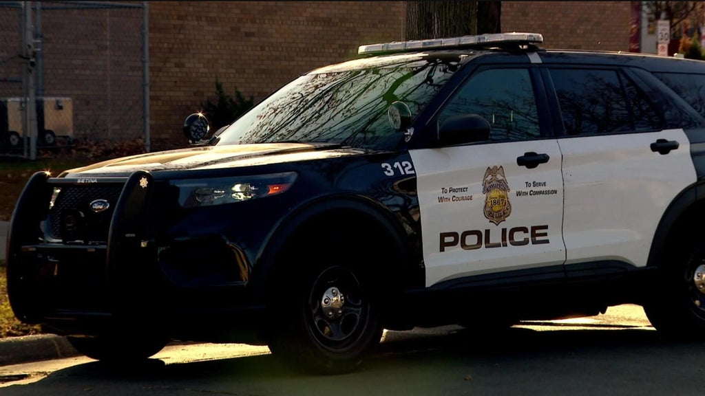 Man shot dead early Sunday in northeast Minneapolis, police say — WCCO / CBS Minnesota, White Bear Lake Health news
