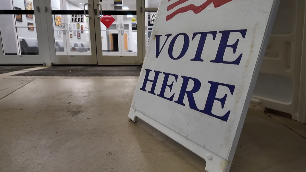 More than 200K Minnesotans have cast their ballots in midterm election — WCCO / CBS Minnesota, White Bear Lake Community news