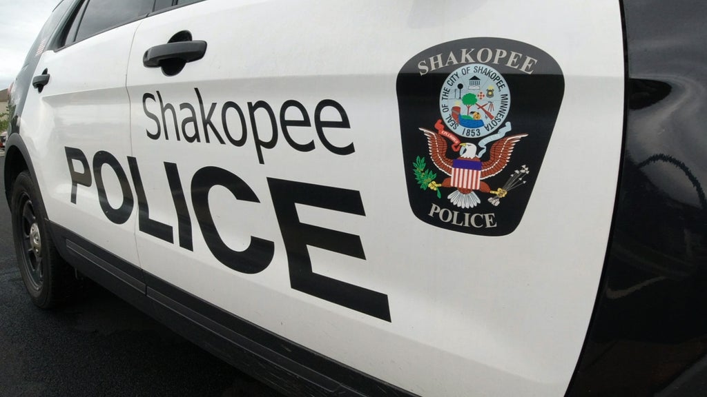 18-year-old charged with second-degree murder after Shakopee man found shot in park — WCCO / CBS Minnesota, White Bear Lake Community news