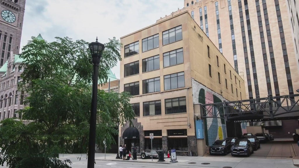 CEO who experienced homelessness as a child opens new Minneapolis family shelter — WCCO / CBS Minnesota, White Bear Lake Government news