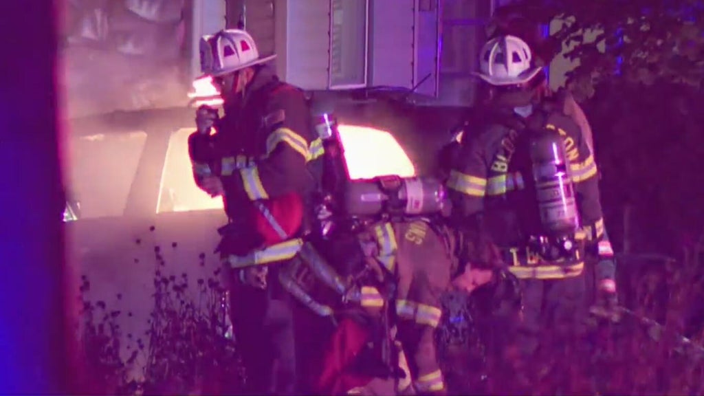 Fire destroys home, detached garage in St. Louis Park, city officials say — WCCO / CBS Minnesota, White Bear Lake Sports news
