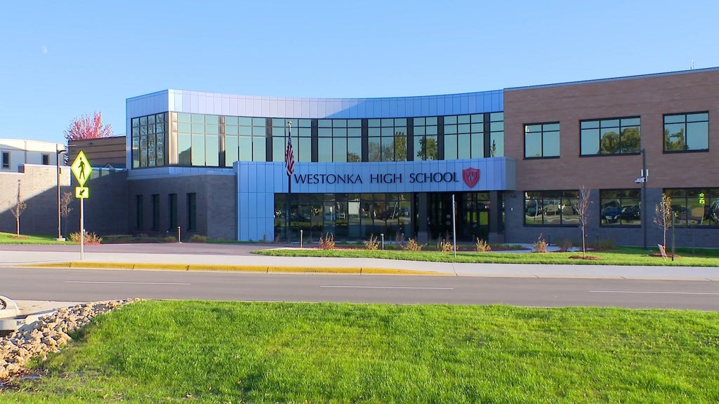 Westonka schools develop AI policymaking group to prepare for evolving technology — WCCO / CBS Minnesota, White Bear Lake Technology news