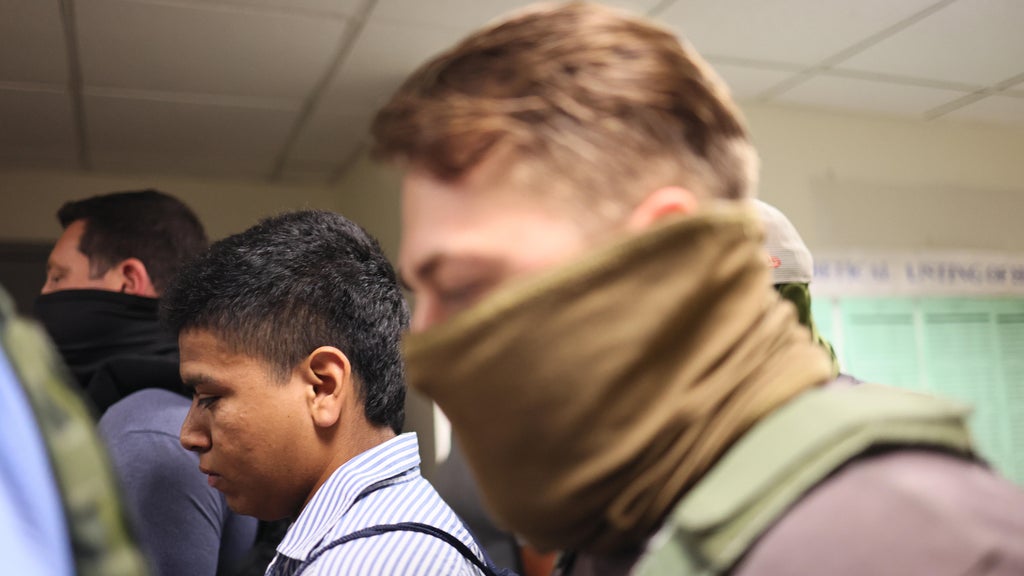 DOJ sues St. Paul and Portland, Oregon, over mask and ID requirements for federal officers — WCCO / CBS Minnesota, White Bear Lake Government news