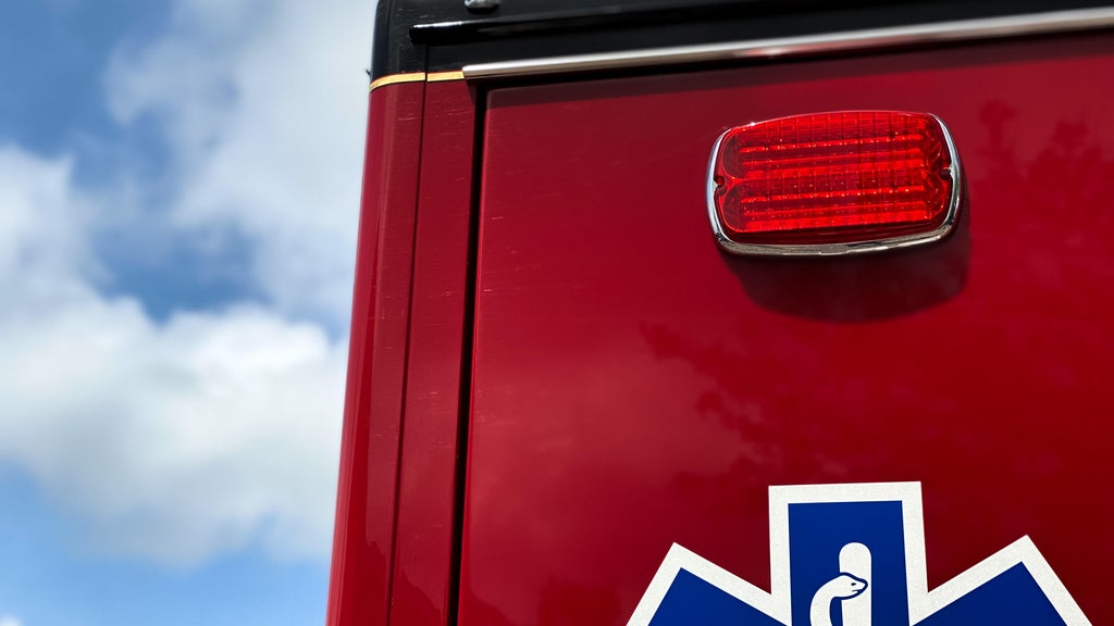 Man, 42, fatally struck by combine in southern Minnesota — WCCO / CBS Minnesota, White Bear Lake Health news