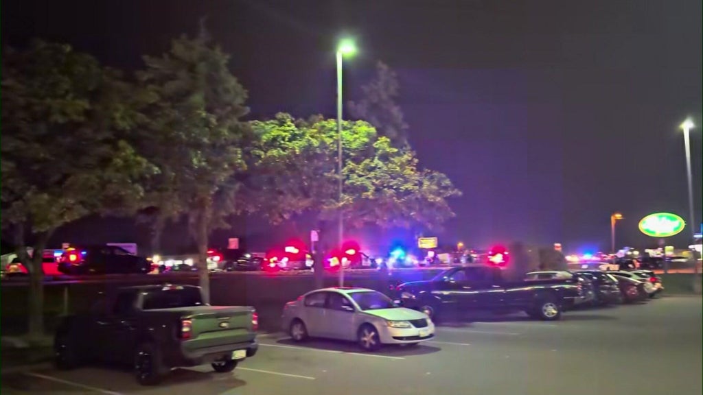 Police respond to Osseo High School after several fights break out at end of football game — WCCO / CBS Minnesota, White Bear Lake Schools news
