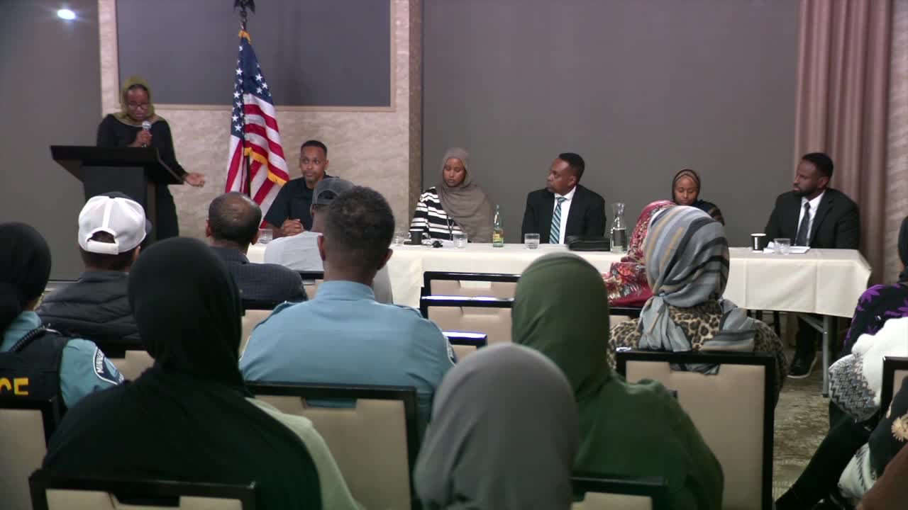 Somali-American police officers address gang violence at town hall; community shares possible solutions — KSTP 5, White Bear Lake Business news