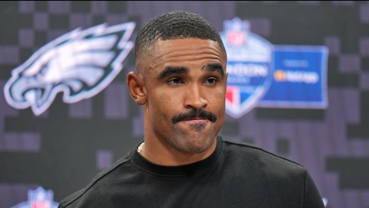 Eagles QB Jalen Hurts sidelined indefinitely with blood clots that could cost him the season — KARE 11 Sports, White Bear Lake Sports news