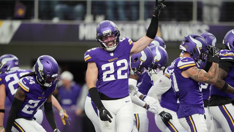Vikings' blitz-happy defense continues to shine as offense seeks consistency — KARE 11 Local, White Bear Lake Community news