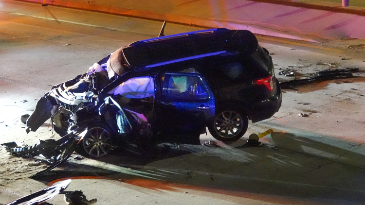 2 dead, 1 injured after rollover crash Wednesday night in East Austin — KVUE (Austin), White Bear Lake Community news